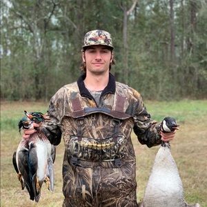 Meet your Posher, Zachary